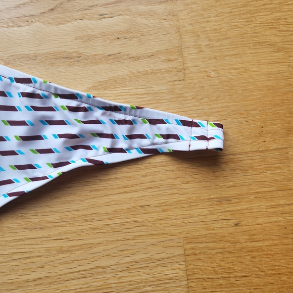 NWOT Mossimo Bikini Top - Picture 4 of 9